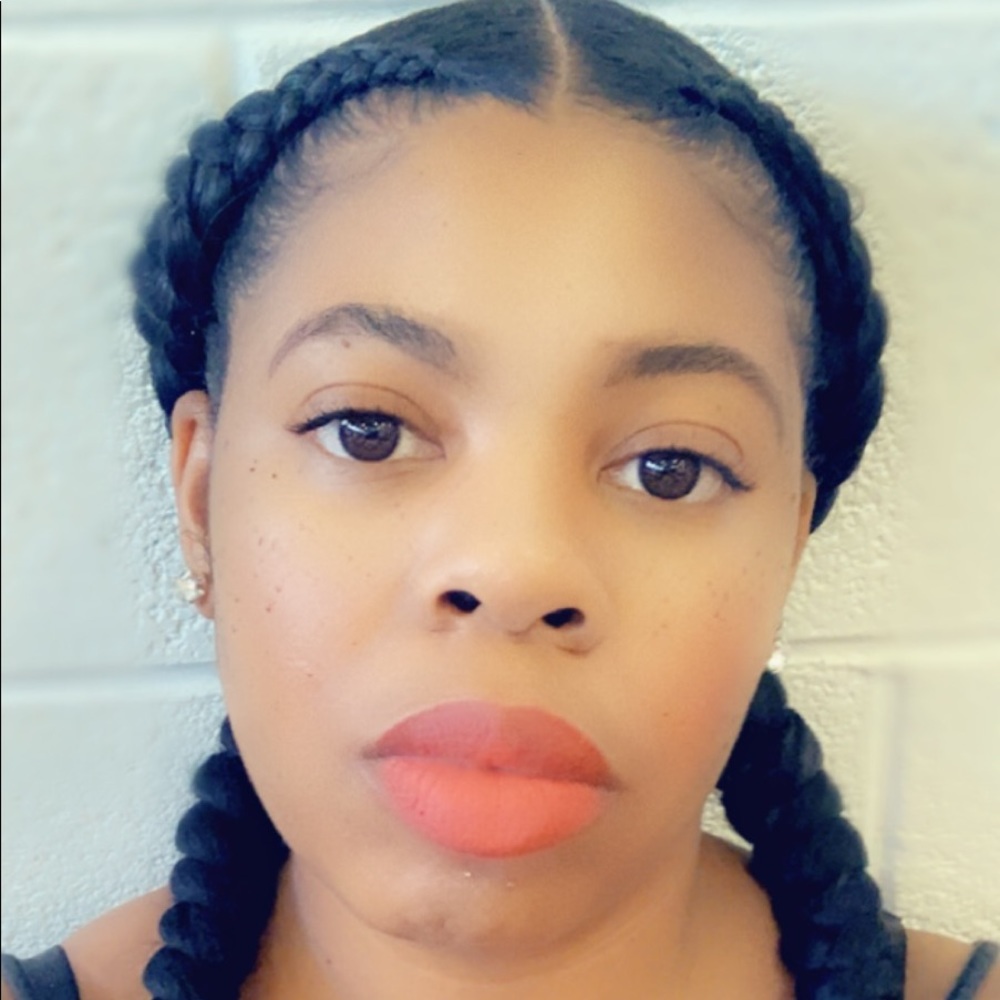 Meet your Posher, Brittny